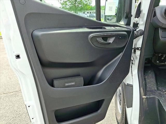 2025 Mercedes-Benz Sprinter 2500 Standard Roof 4-Cyl Diesel