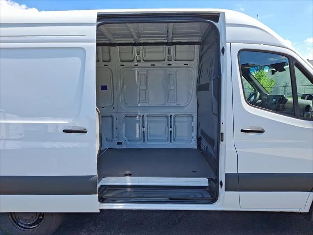 2025 Mercedes-Benz Sprinter 2500 Standard Roof 4-Cyl Diesel