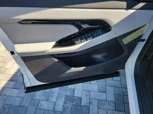 2026 Land Rover Range Rover Evoque S