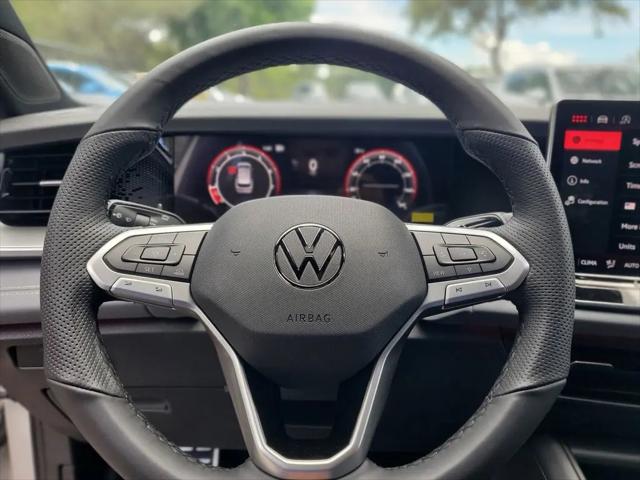2026 Volkswagen Tiguan SE R-Line Black