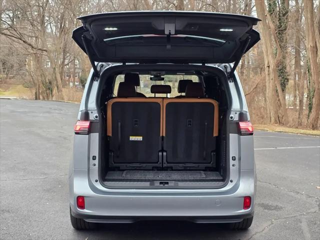 2025 Volkswagen ID. Buzz Pro S