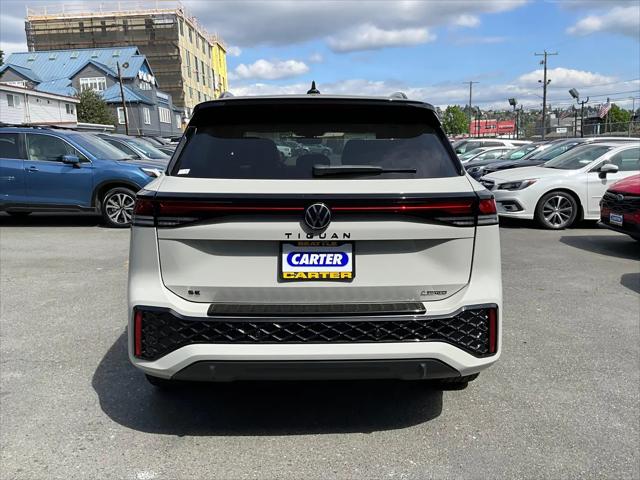 2026 Volkswagen Tiguan SE R-Line Black