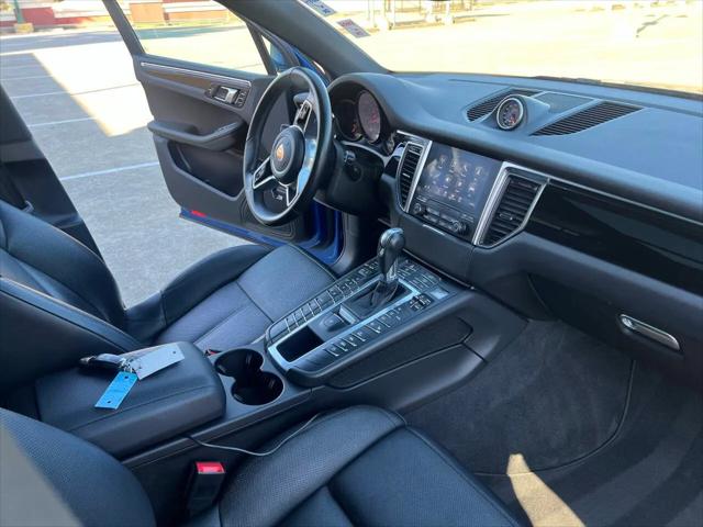 2018 Porsche Macan Macan