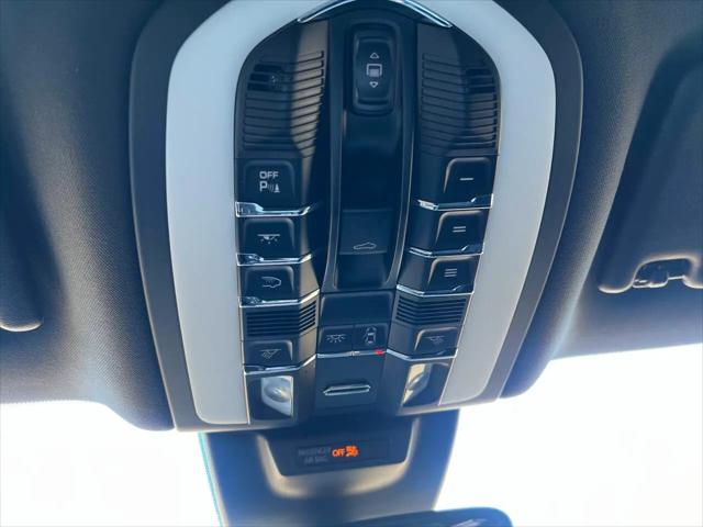 2018 Porsche Macan Macan