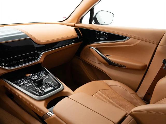 2026 Aston Martin DBX 707