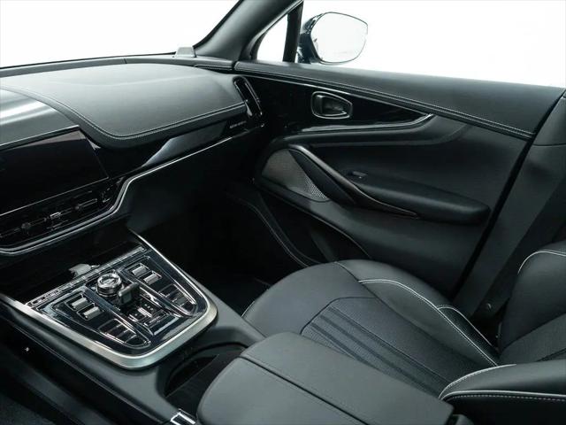 2026 Aston Martin DBX 707