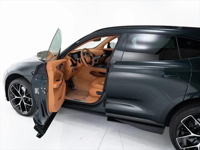 2026 Aston Martin DBX 707