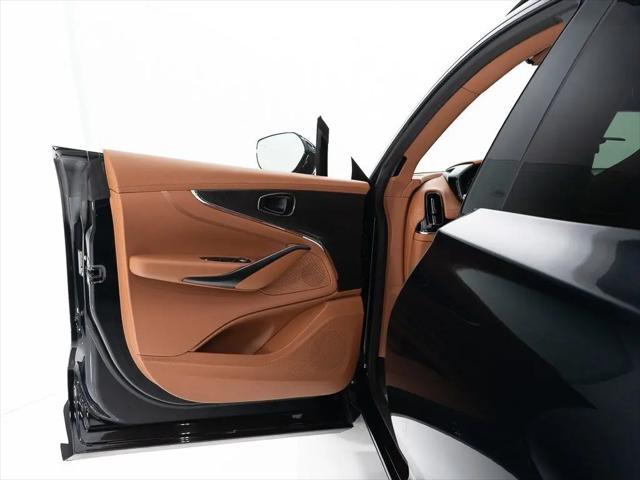2026 Aston Martin DBX 707