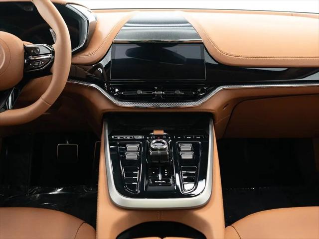 2026 Aston Martin DBX 707