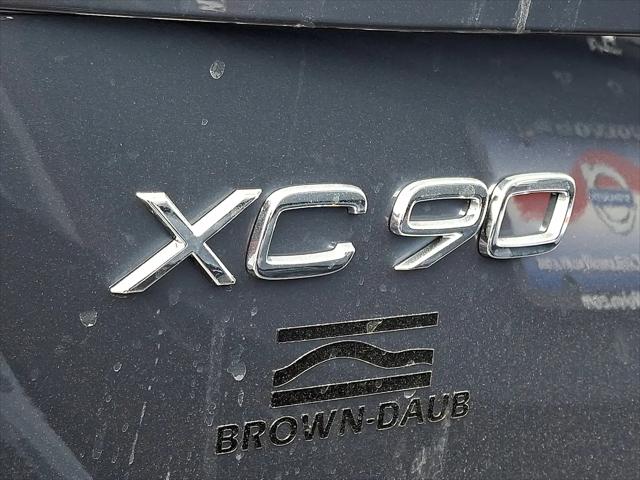 2026 Volvo XC90 Ultra, B6 AWD Gas (mild hybrid), Gasoline, Bright, 7 Seats