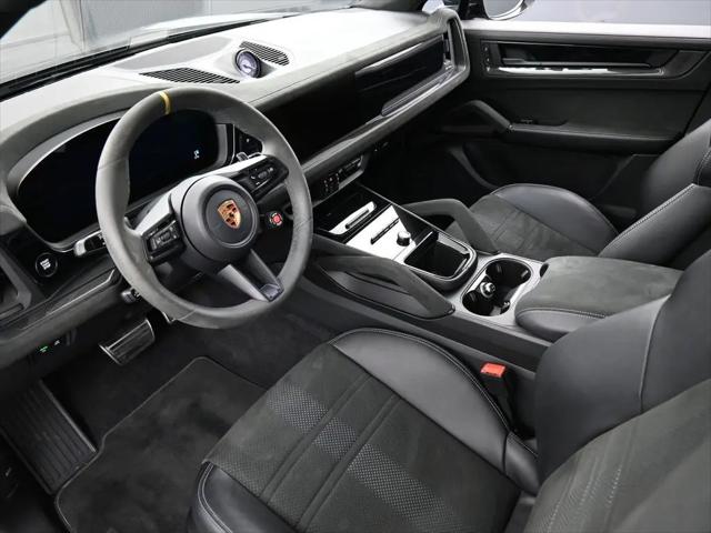 2024 Porsche Cayenne Turbo GT