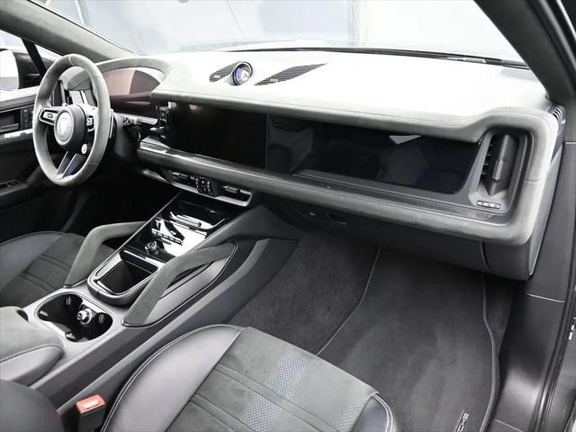 2024 Porsche Cayenne Turbo GT