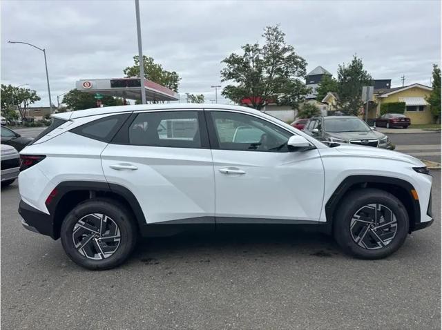 2026 Hyundai Tucson Hybrid Blue SE