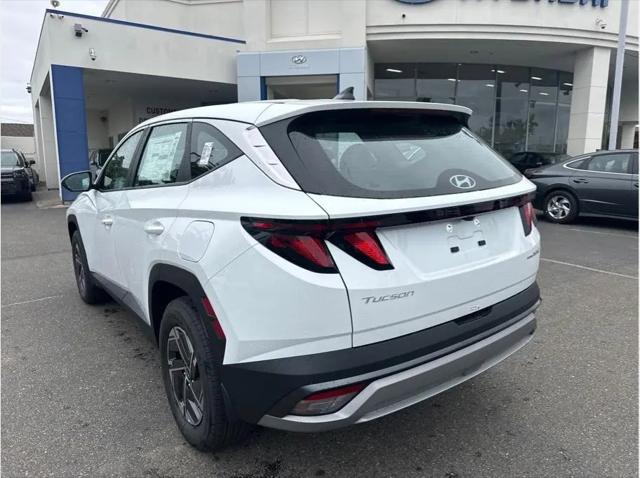 2026 Hyundai Tucson Hybrid Blue SE