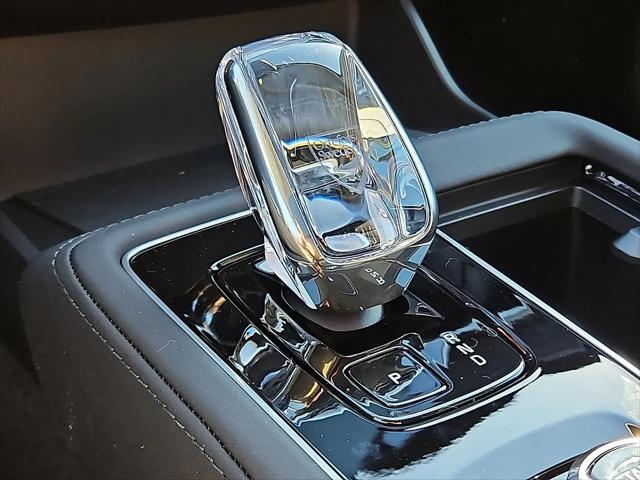 2026 Volvo XC90 Plus, B6 AWD Gas (mild hybrid), Gasoline, Bright, 7 Seats