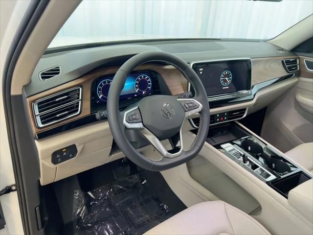 2026 Volkswagen Atlas SE with Technology