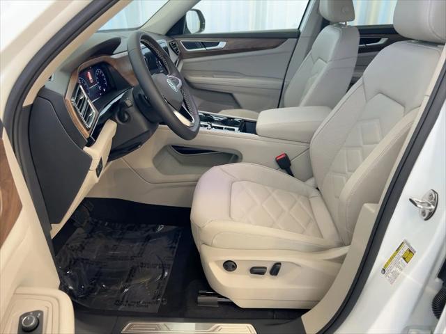 2026 Volkswagen Atlas SE with Technology