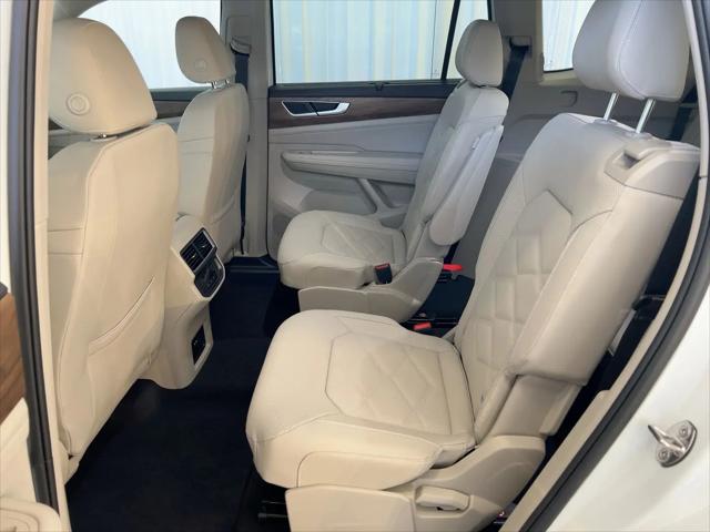 2026 Volkswagen Atlas SE with Technology