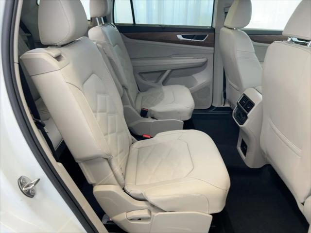 2026 Volkswagen Atlas SE with Technology