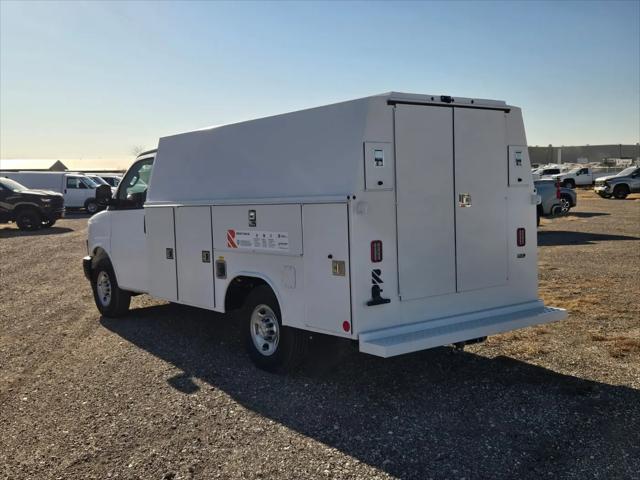 2025 Chevrolet Express Cutaway Work Van