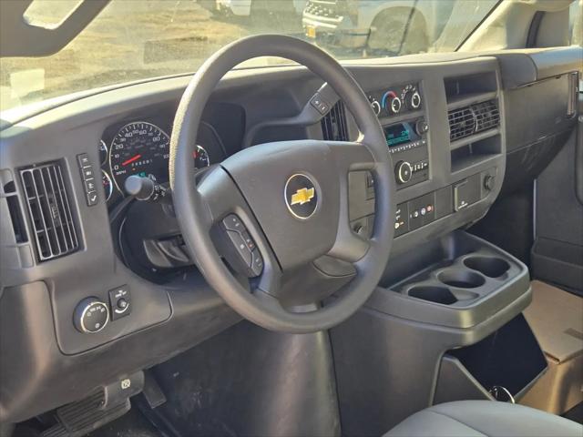 2025 Chevrolet Express Cutaway Work Van