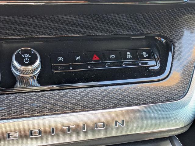 2025 Ford Expedition Platinum MAX