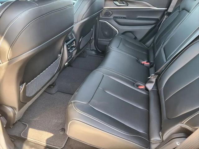 2026 Jeep Grand Cherokee Limited 4x2