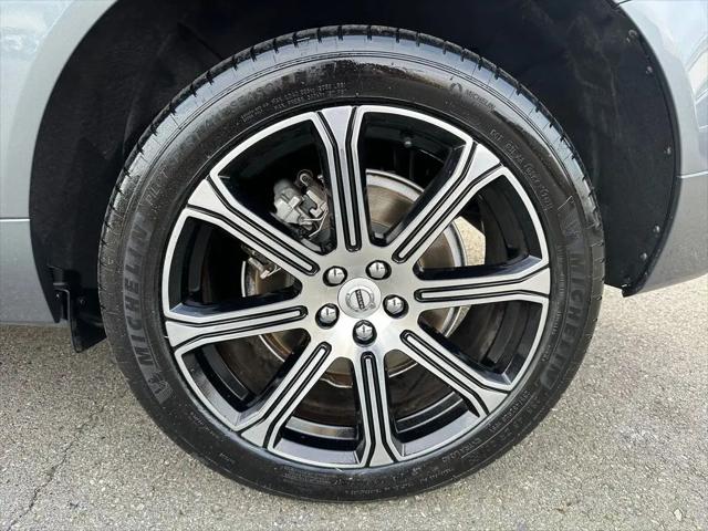 2019 Volvo XC60 T8 Inscription