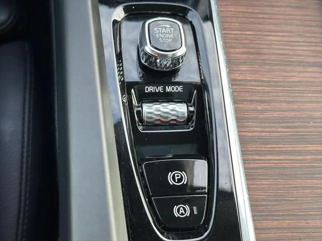2019 Volvo XC60 T8 Inscription