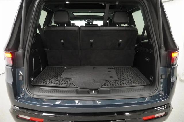 2024 Jeep Wagoneer Series II Carbide 4x4