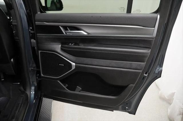 2024 Jeep Wagoneer Series II Carbide 4x4