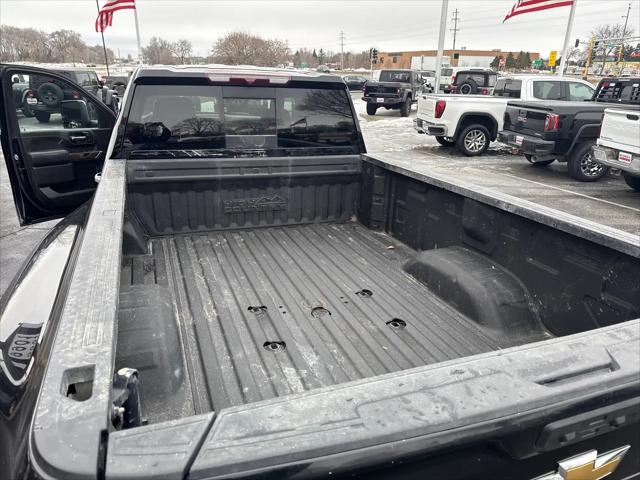 2022 Chevrolet Silverado 3500HD 4WD Crew Cab Long Bed High Country