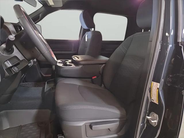 2026 Ram 2500 Black Express Crew Cab 4x4 6'4" Box