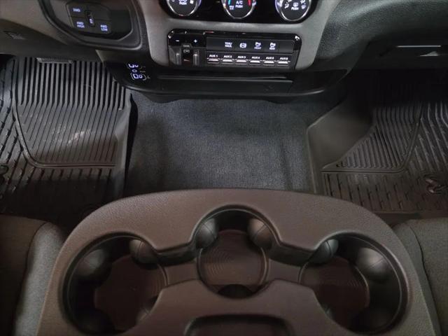 2026 Ram 2500 Black Express Crew Cab 4x4 6'4" Box