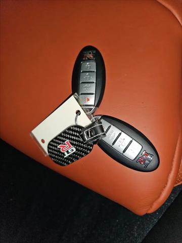 2024 Nissan GT-R Premium Dual-clutch 6-Speed Transmission