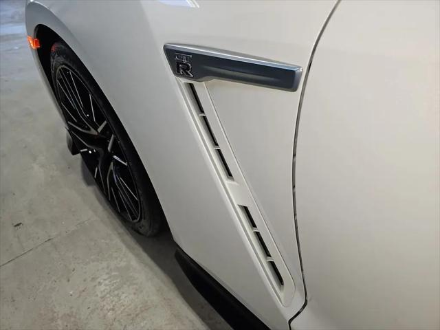 2024 Nissan GT-R Premium Dual-clutch 6-Speed Transmission
