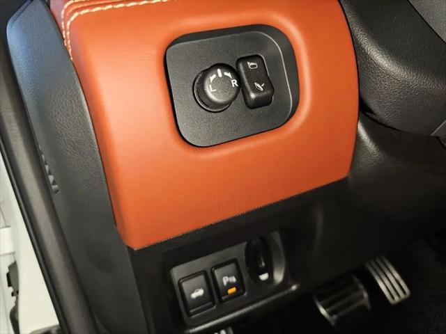 2024 Nissan GT-R Premium Dual-clutch 6-Speed Transmission