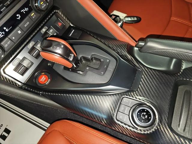 2024 Nissan GT-R Premium Dual-clutch 6-Speed Transmission