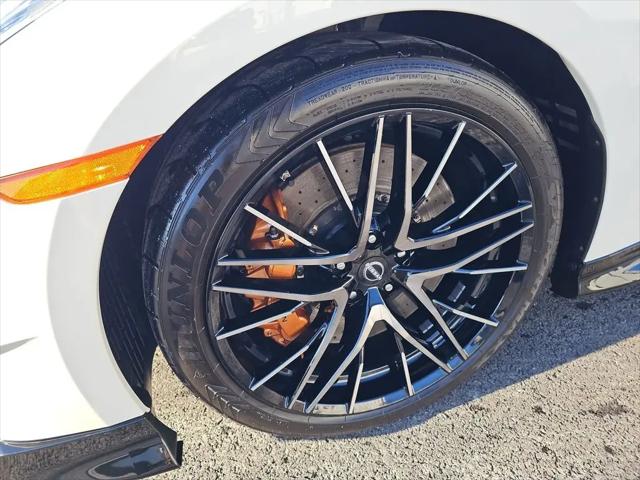 2024 Nissan GT-R Premium Dual-clutch 6-Speed Transmission