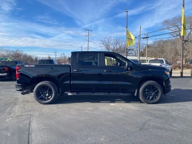 2026 Chevrolet Silverado 1500 4WD Crew Cab Short Bed Custom