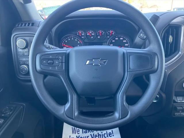 2026 Chevrolet Silverado 1500 4WD Crew Cab Short Bed Custom
