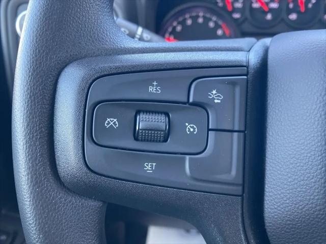 2026 Chevrolet Silverado 1500 4WD Crew Cab Short Bed Custom