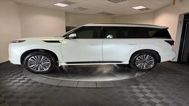 2026 INFINITI QX80 LUXE