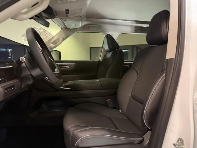 2026 INFINITI QX80 LUXE