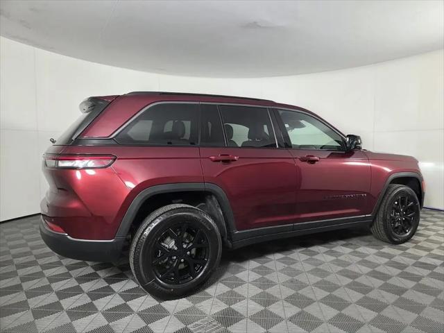 2026 Jeep Grand Cherokee Altitude 4x2