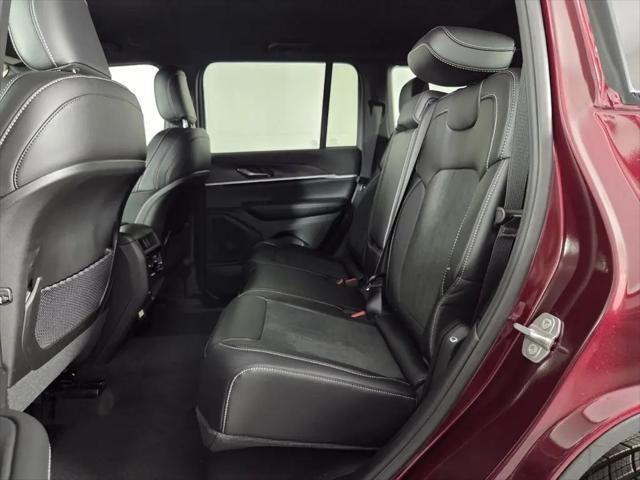 2026 Jeep Grand Cherokee Altitude 4x2