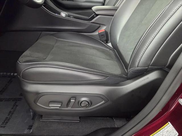 2026 Jeep Grand Cherokee Altitude 4x2