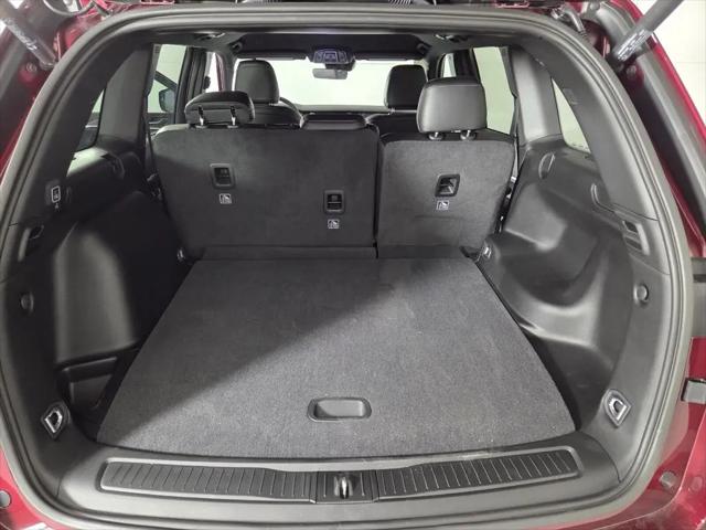 2026 Jeep Grand Cherokee Altitude 4x2
