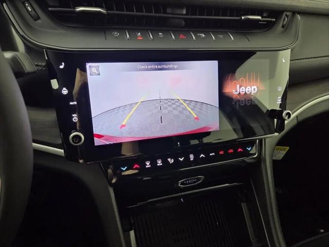 2026 Jeep Grand Cherokee Altitude 4x2