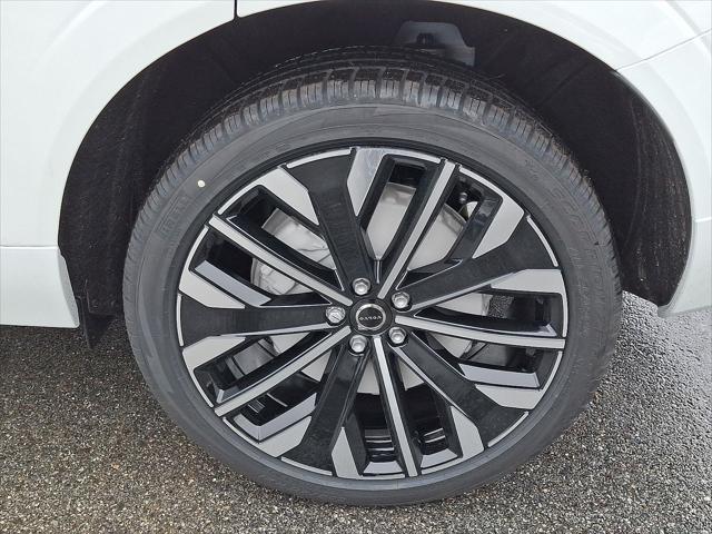 2026 Volvo XC60 Plug-In Hybrid Ultra, T8 AWD Electric/Gasoline, Dark
